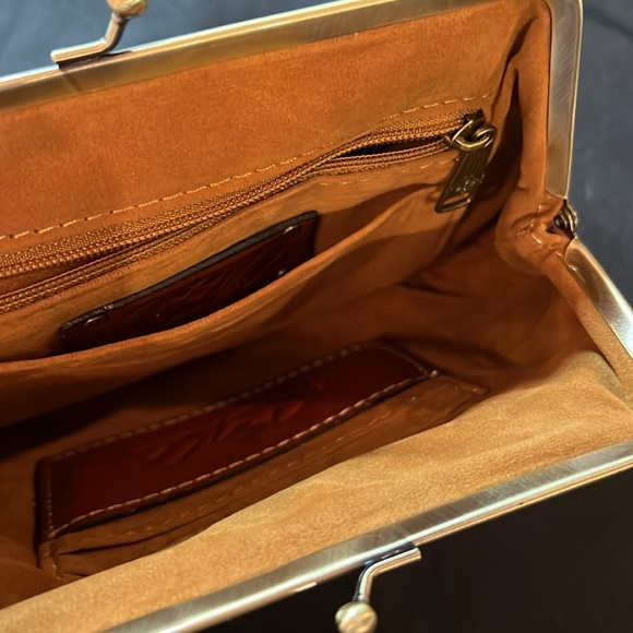 Patrisha Nash Vintage KISS Lock Wristlet - Picture 10 of 13